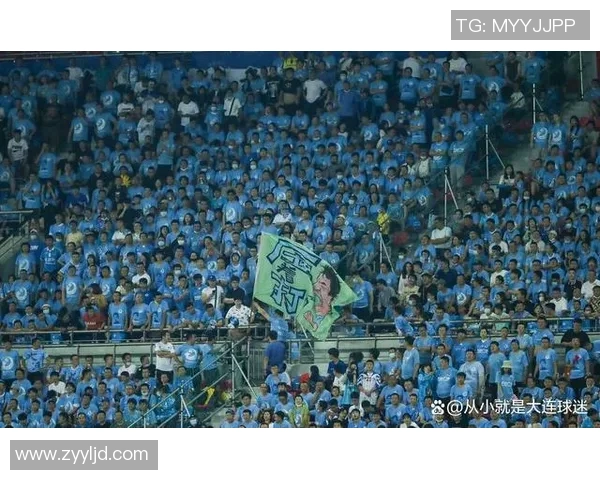 上海海港迎战劲敌，力争新赛季开局胜利，球迷热盼精彩对决